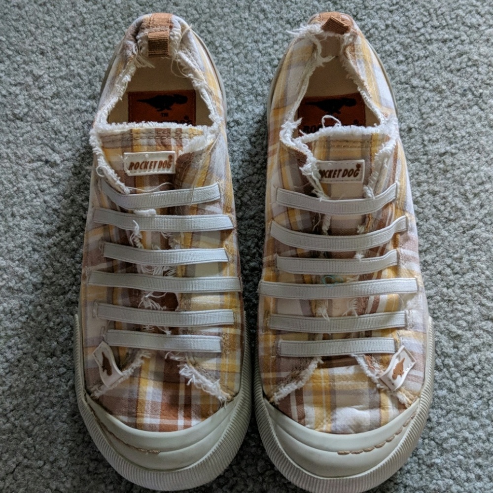 Plaid shoes